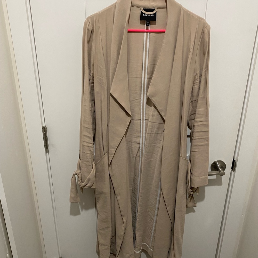 Express size L trench coat worn 5 times